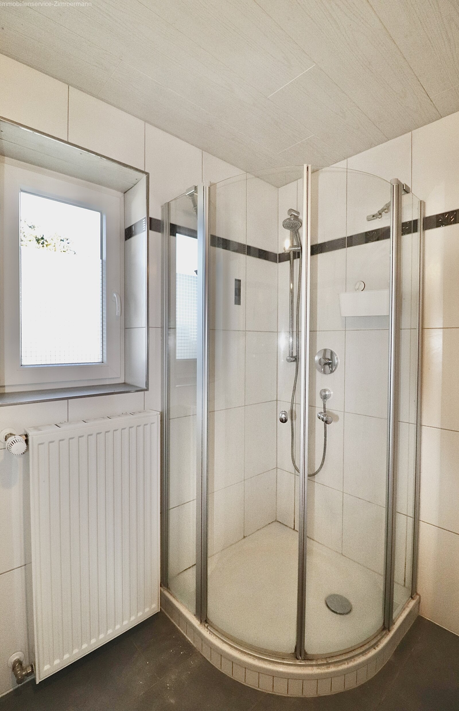 EG Badenzimmer (Dusche)