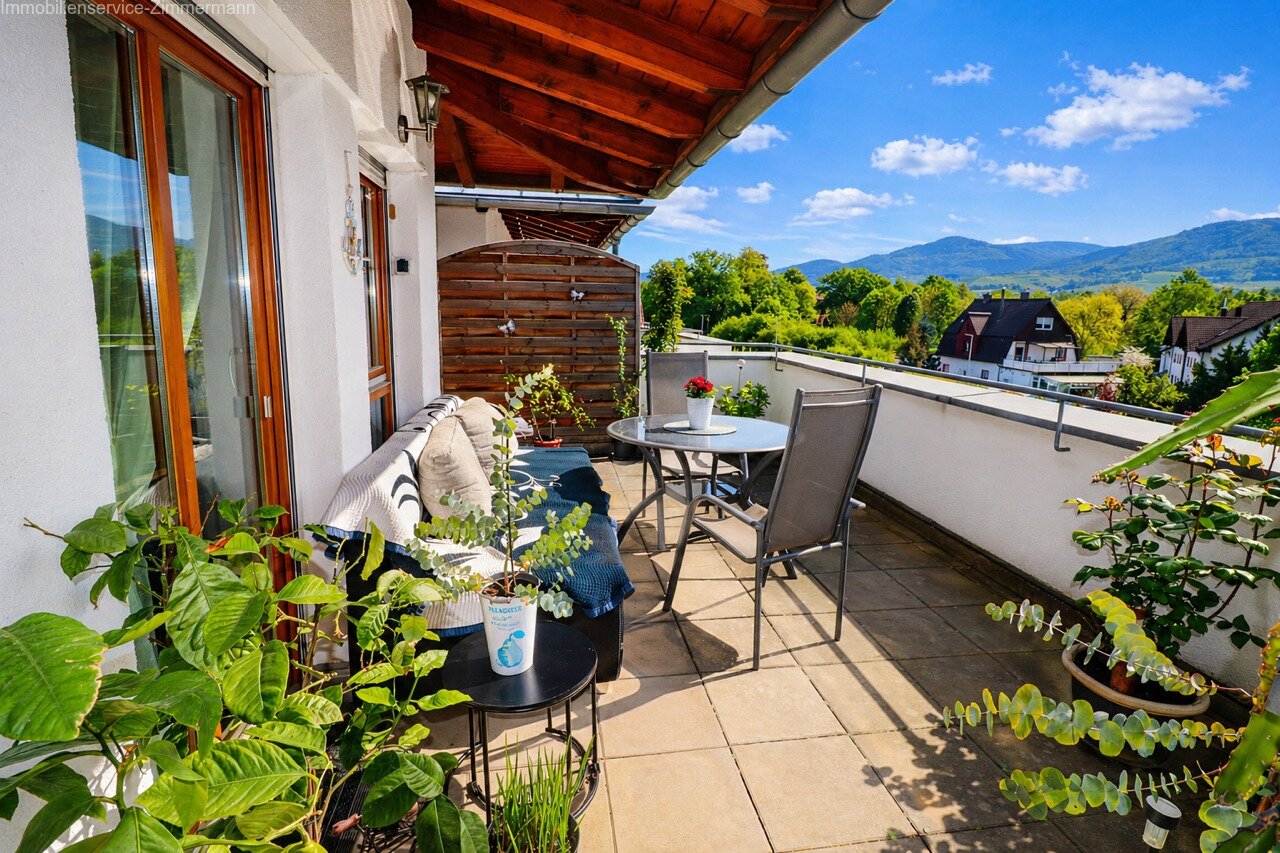3-Zimmer-Penthouse-Wohnung zentral in Achern zu verkaufen 3-Zimmer-Penthouse-Wohnung zentral in Achern zu verkaufen